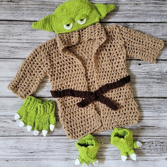 Baby Yoda Costume Hand Crochet NWT - Picture 8 of 12